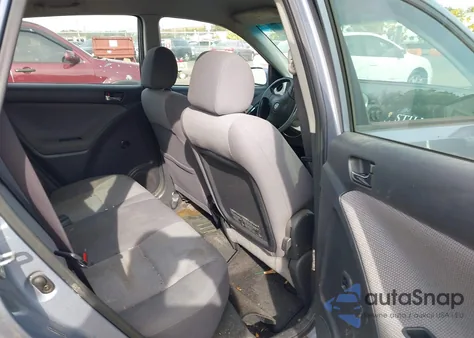 2005 Toyota Matrix Xr z USA, uszkodzony, nr VIN 2T1KR32E45C408121